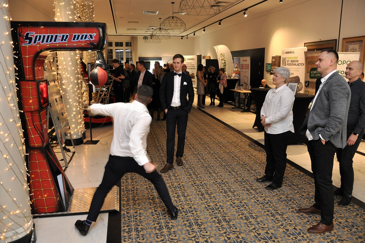 automat bokser wynajem